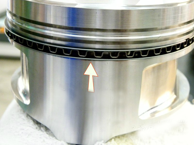 Износ маслосъемных колец как причина